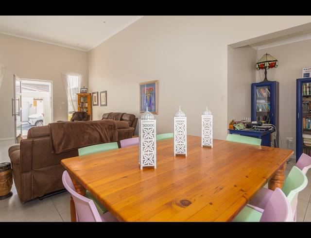 3 BEDROOM FREEHOLD FOR SALE IN PARKLANDS NORTH